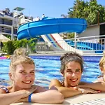 Hotel Julian Club 4*
