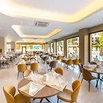 Hotel Julian Club