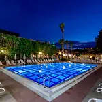 Hotel Julian Club