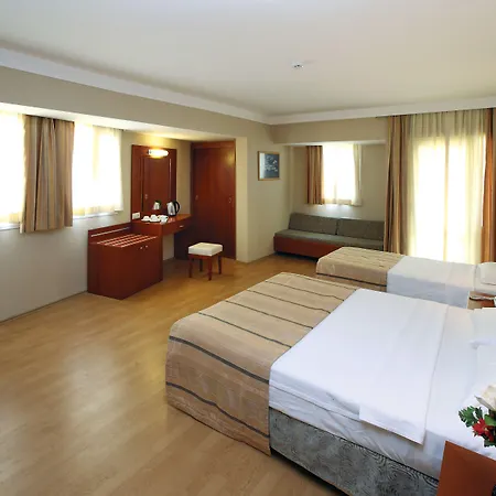 Julian Club Szálloda Marmaris