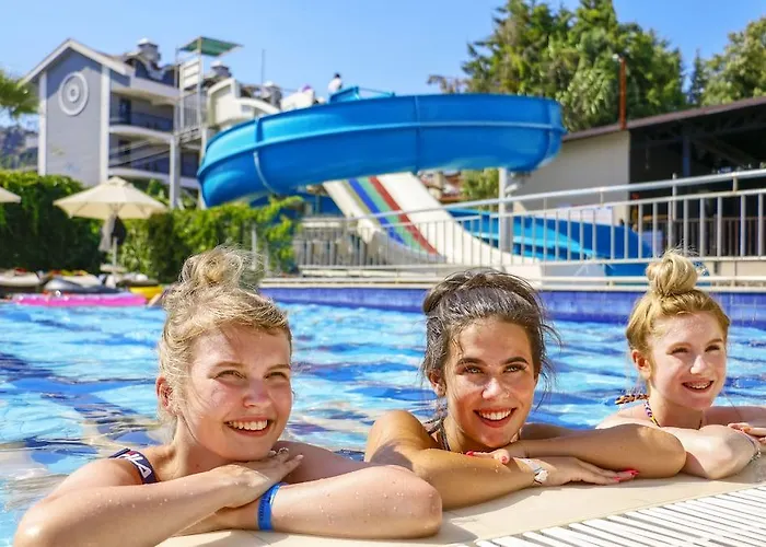 Hotel Julian Club 4*