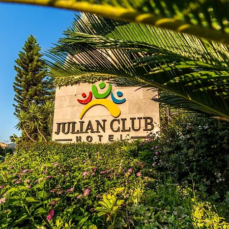 Hotel Julian Club 4*