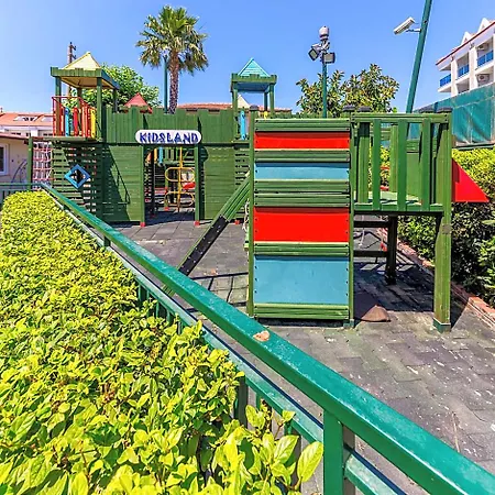 Hotel Julian Club