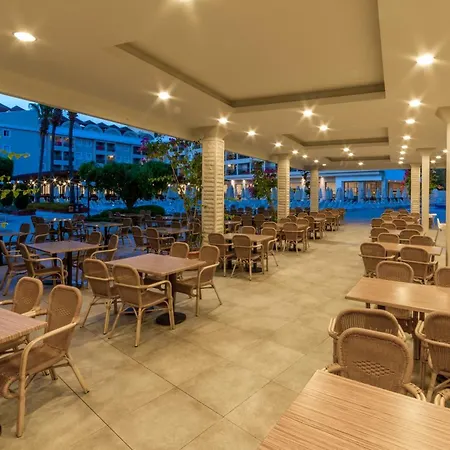 Hotel Julian Club 4*