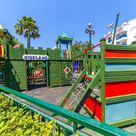 Hotel Julian Club 4*