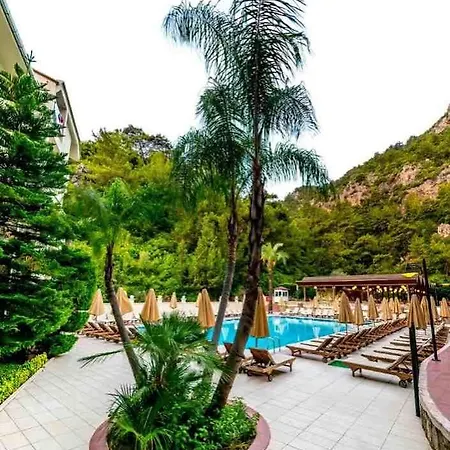Julian Club Hotel