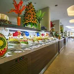 Julian Club Hotel