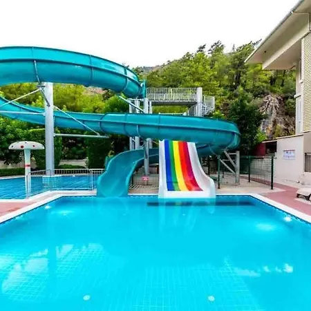 Julian Club Hotel